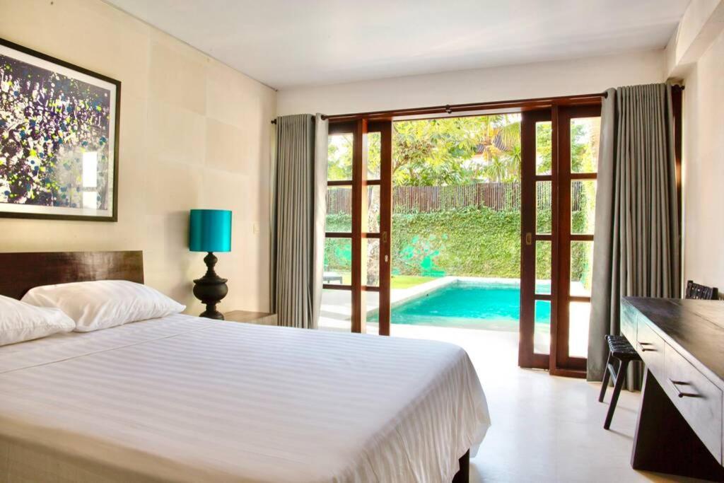 Lola Villa Seminyak (Bali)