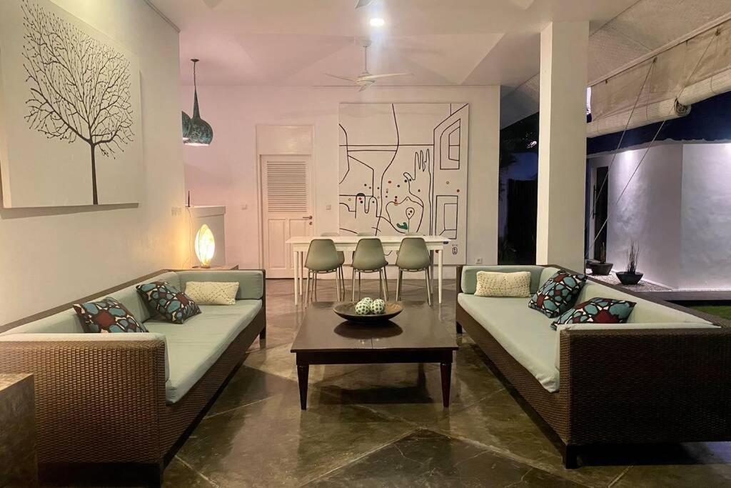 Villa Lola *